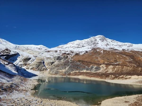 Manaslu Circuit Trek (Birendra Lake)