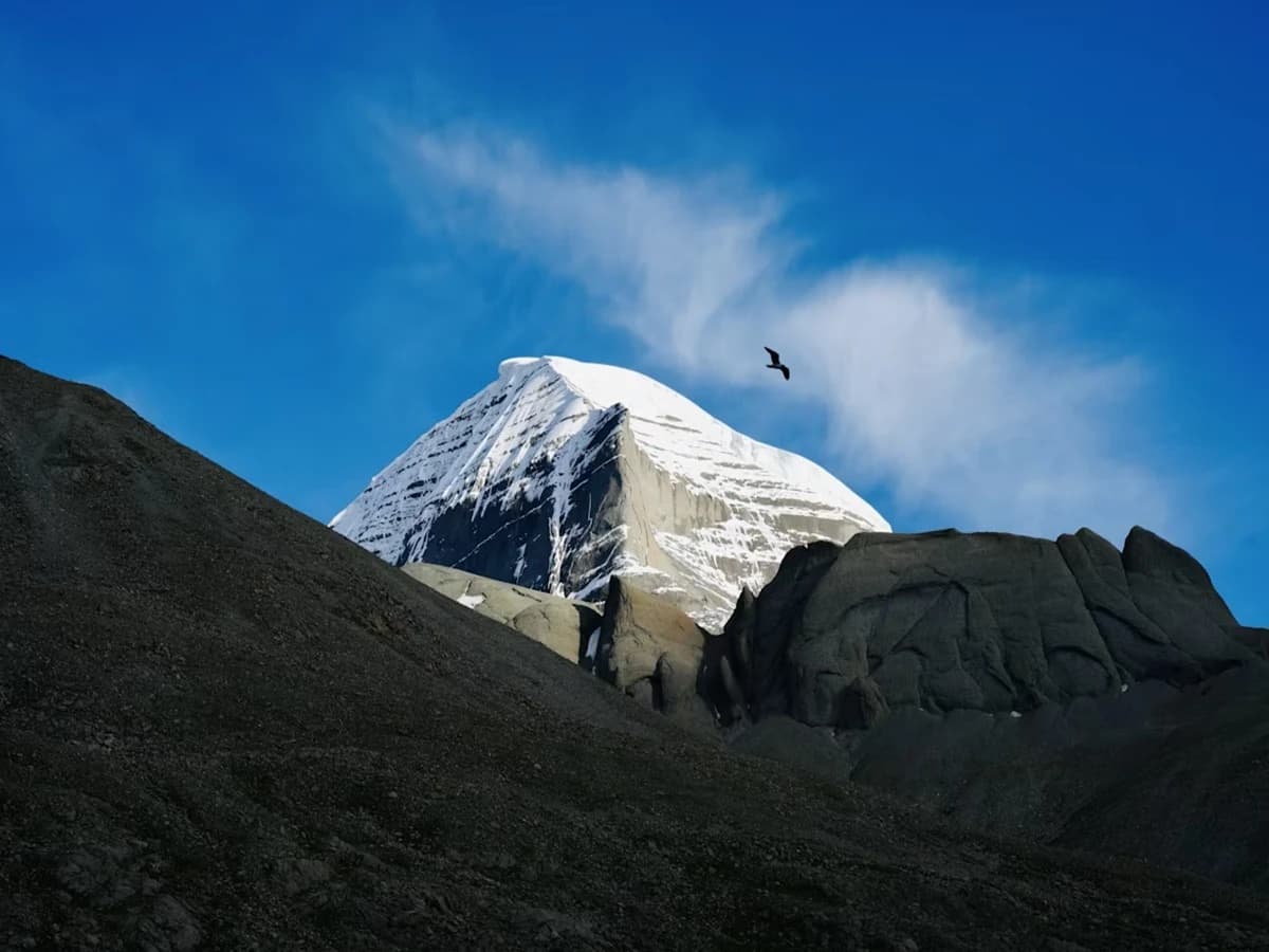 Mount Kailash Tour via Lhasa Sightseeing 12 Days