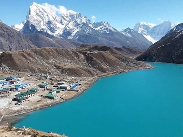 Gokyo Lake 1