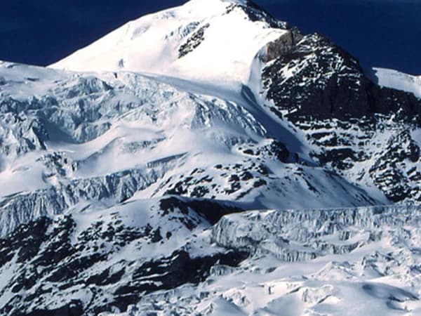 Pisang Peak